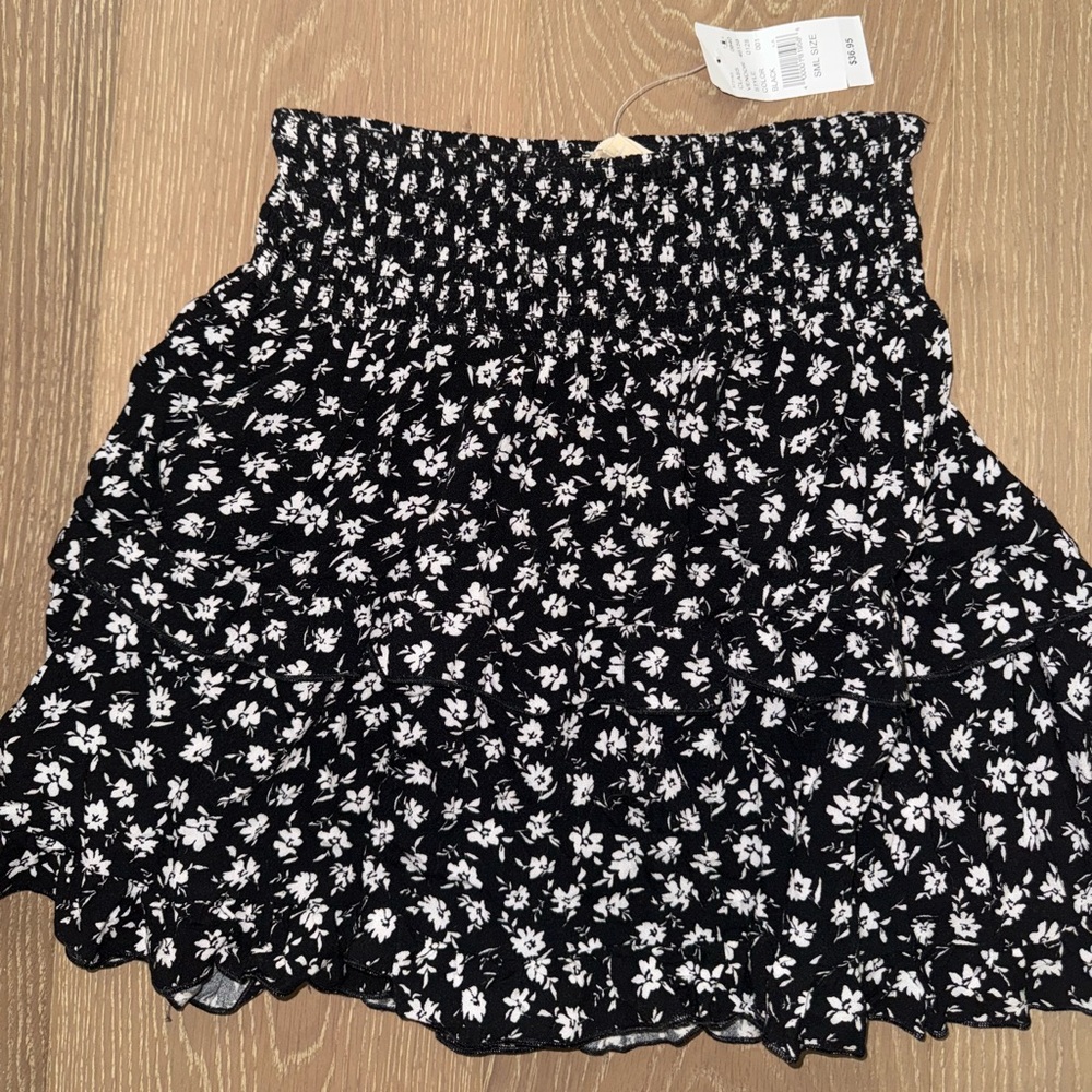 Floral Black and White Pacsun Women's Skirt